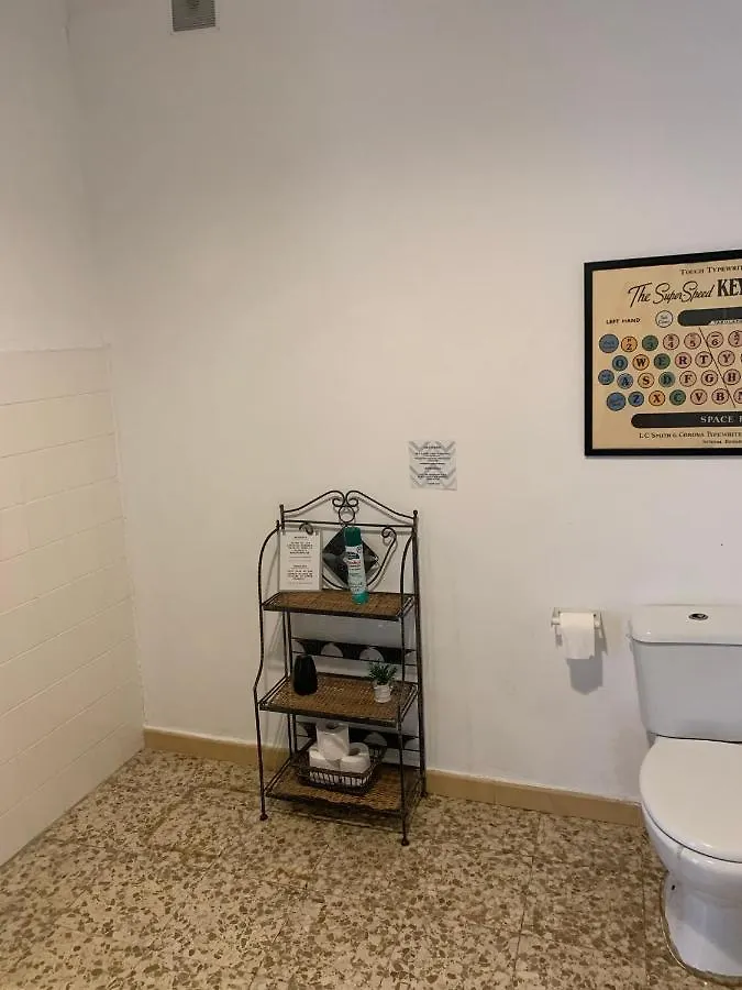 Maria Magdalena - Room 3 Malaga Homestay